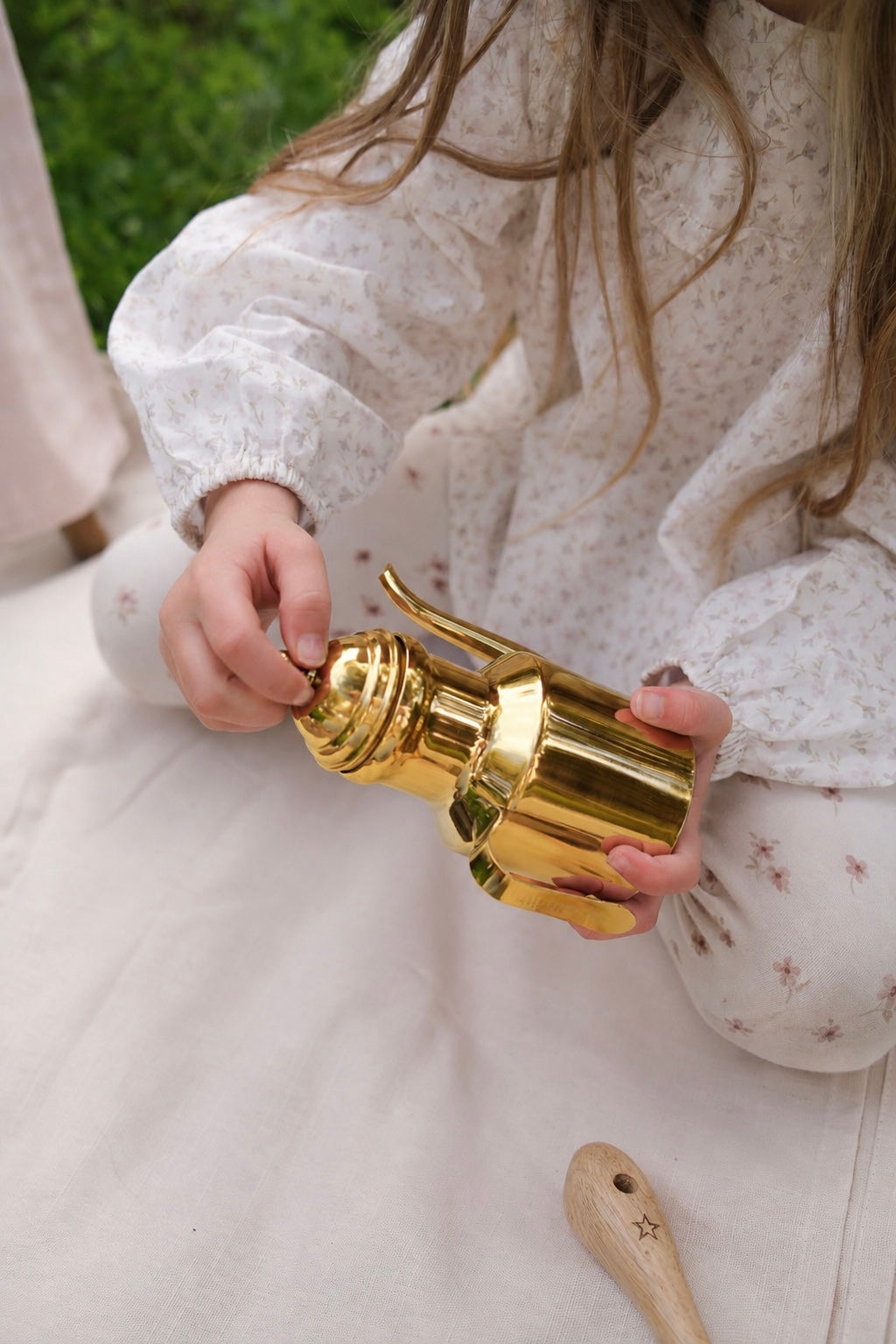 Petit Elixir Teapot- Gold
